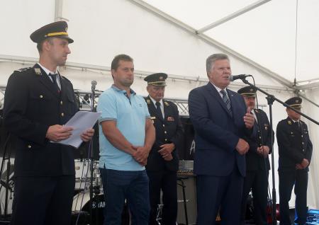 PREVZEM AVTOCISTERNE PGD UNEC 10 FOTO LJUBO VUKELIČ
